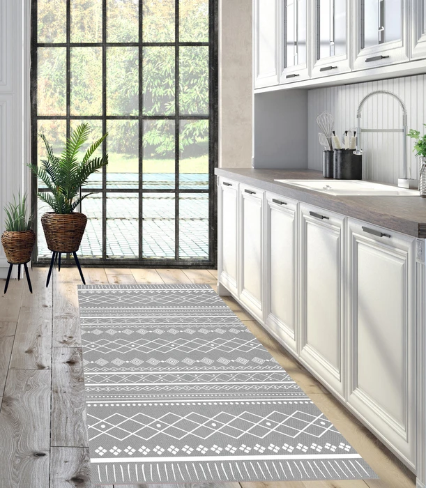 שטיח פי וי סי בעיצוב מינימליסטי- שטיח בצבע אפור - שטיח בעיצוב נורדי